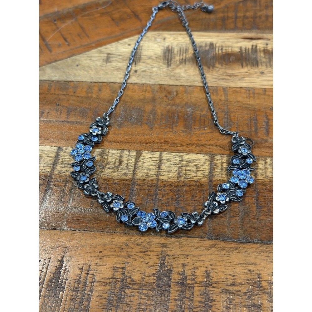 90s Y2K Antiqued Silver Tone Pastel Blue Rhinestone Floral Necklace, 15"-18"